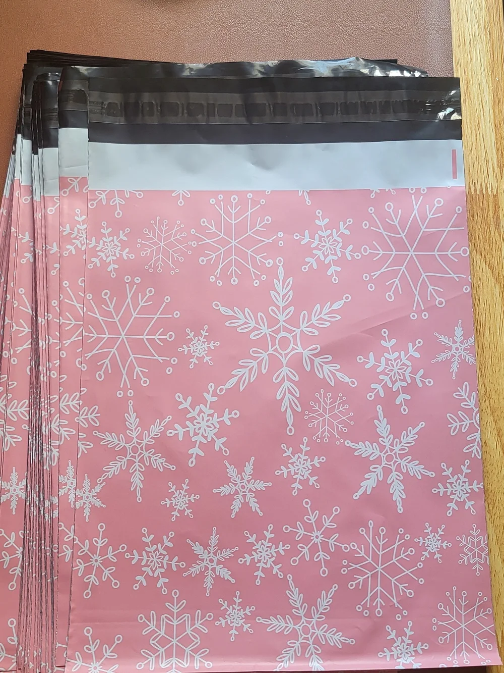 N/A festive pink